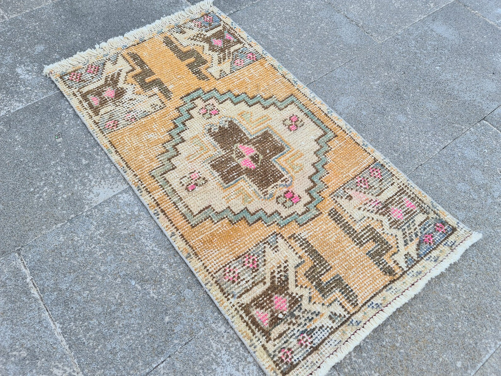 Vintage Turkish Mini Rug 1.4 x 2.5 ft