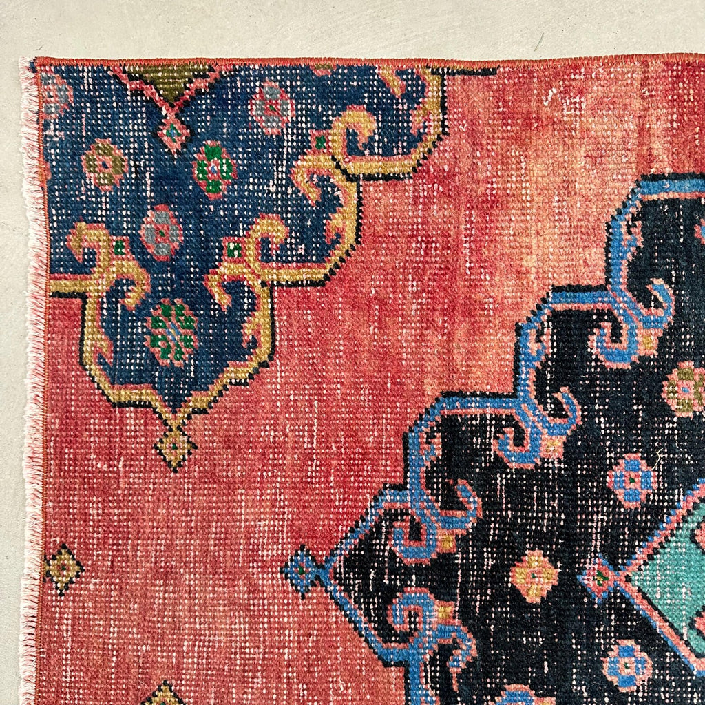Vintage Turkish Runner Rug 2.4 x 7 ft