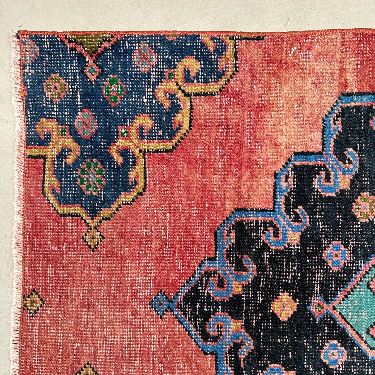 Vintage Turkish Runner Rug 2.4 x 7 ft