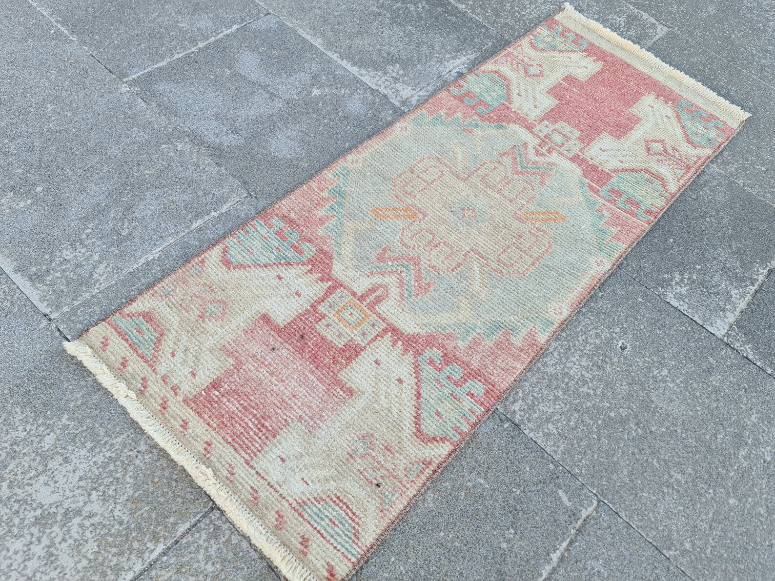 Vintage Turkish Mini Rug 1.6 x 3.2 ft