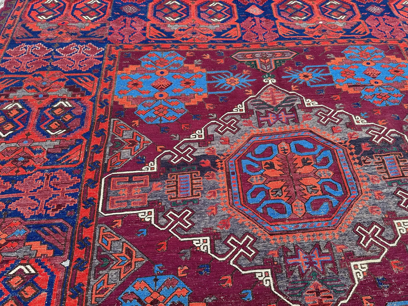 XL Vintage Soumak Accent Area Rug 8.1 x 13.1 ft