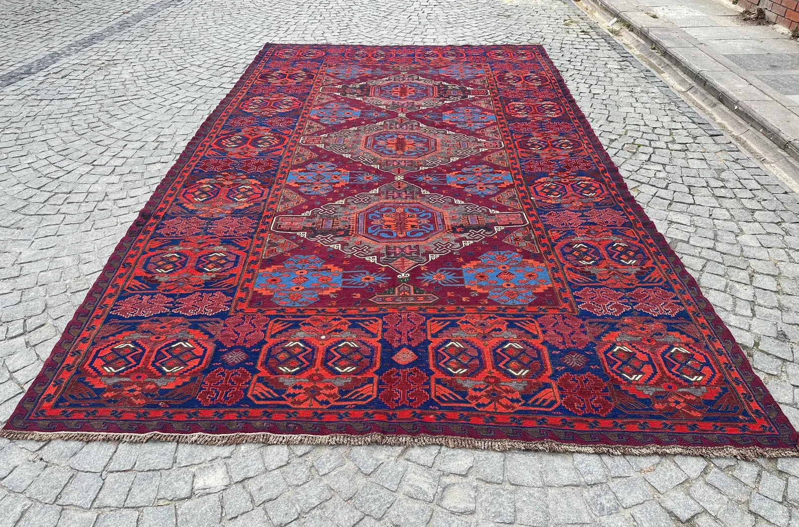 XL Vintage Soumak Accent Area Rug 8.1 x 13.1 ft