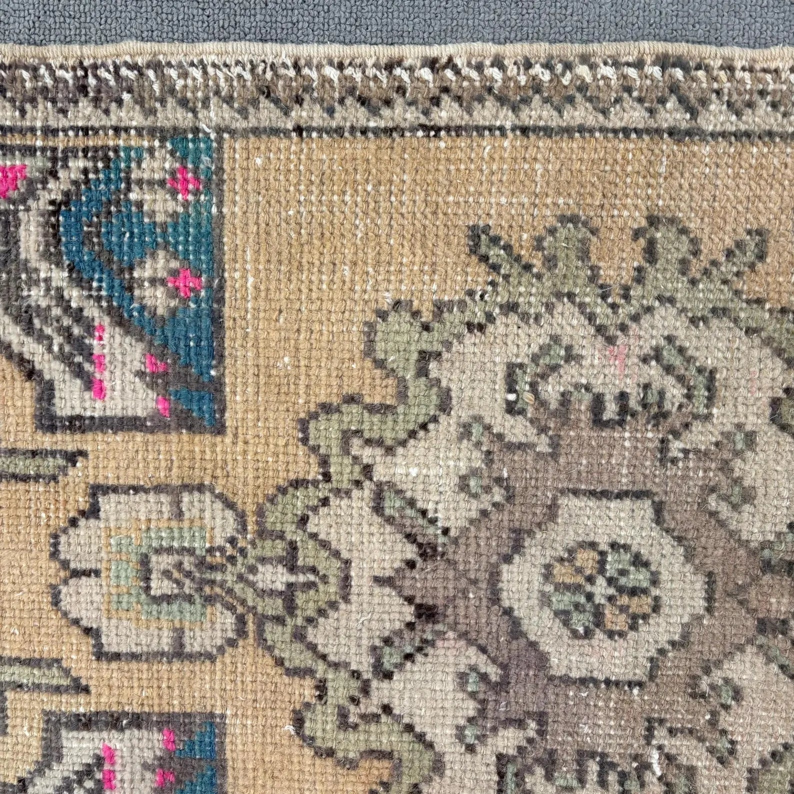 Vintage Turkish Mini Rug 1.6 x 2.8 ft