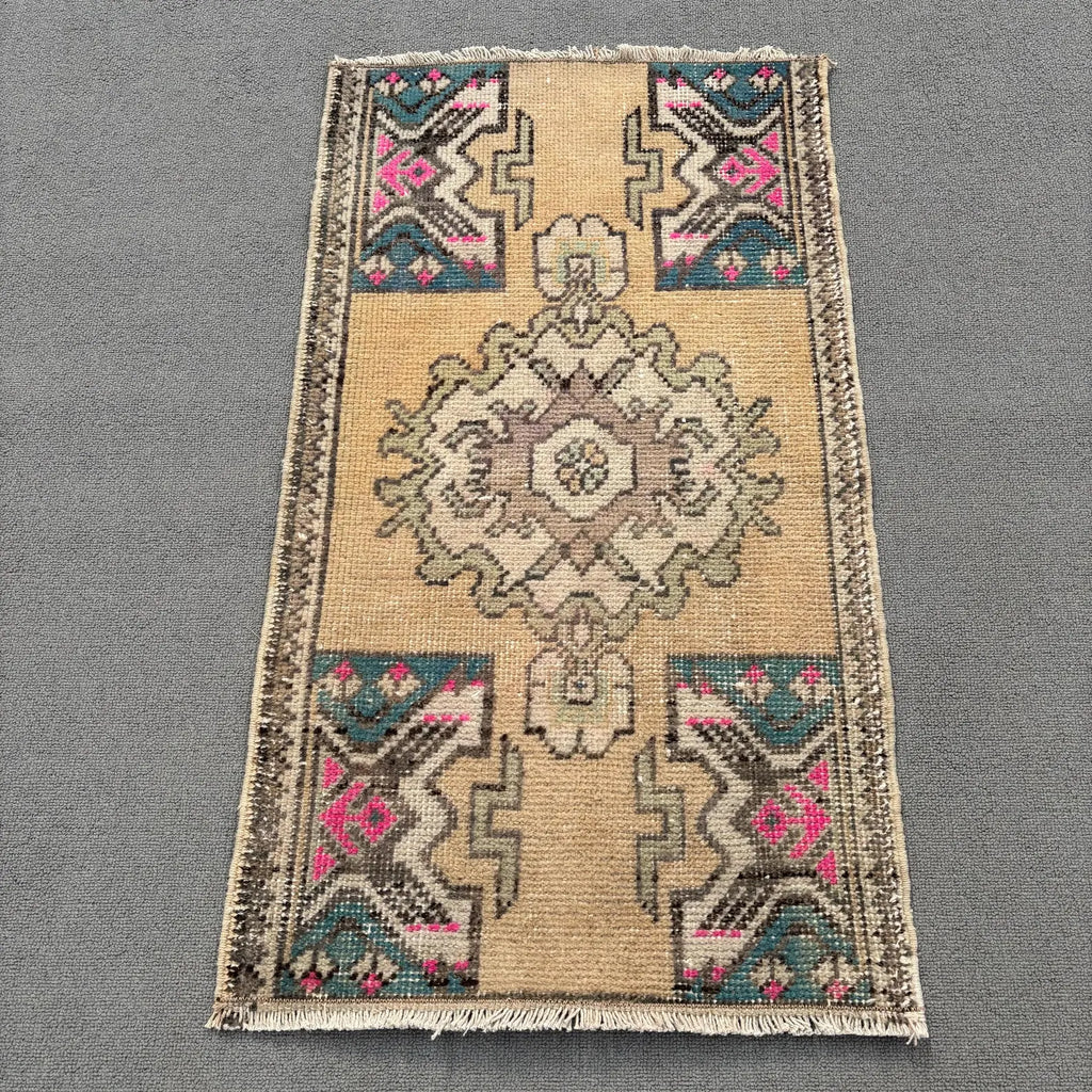 Vintage Turkish Mini Rug 1.6 x 2.8 ft