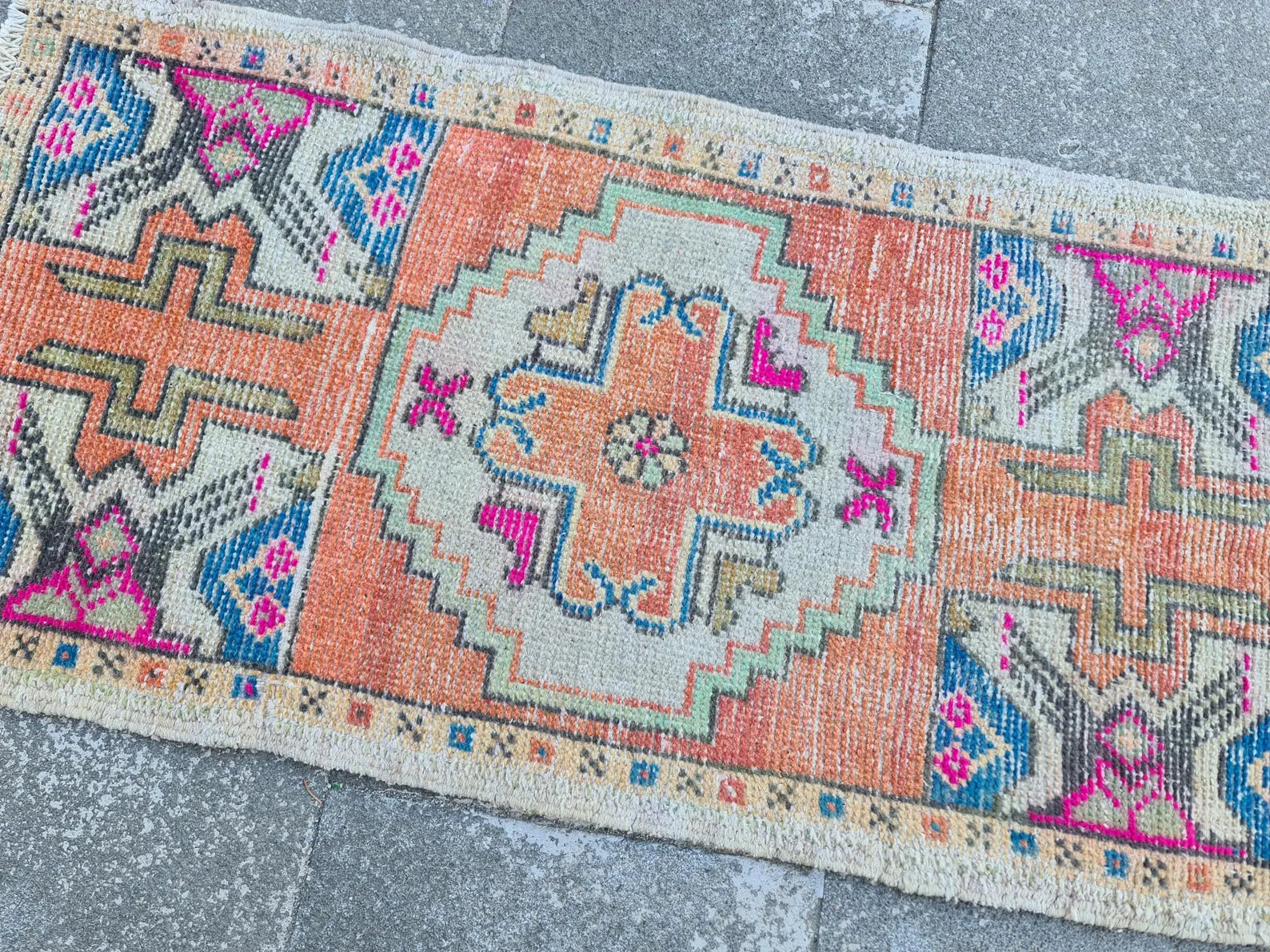 Vintage Turkish Mini Rug 1.6 x 3 ft