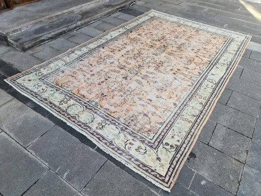 XL Vintage Turkish Accent Area rug 6.7 x 10.3 ft