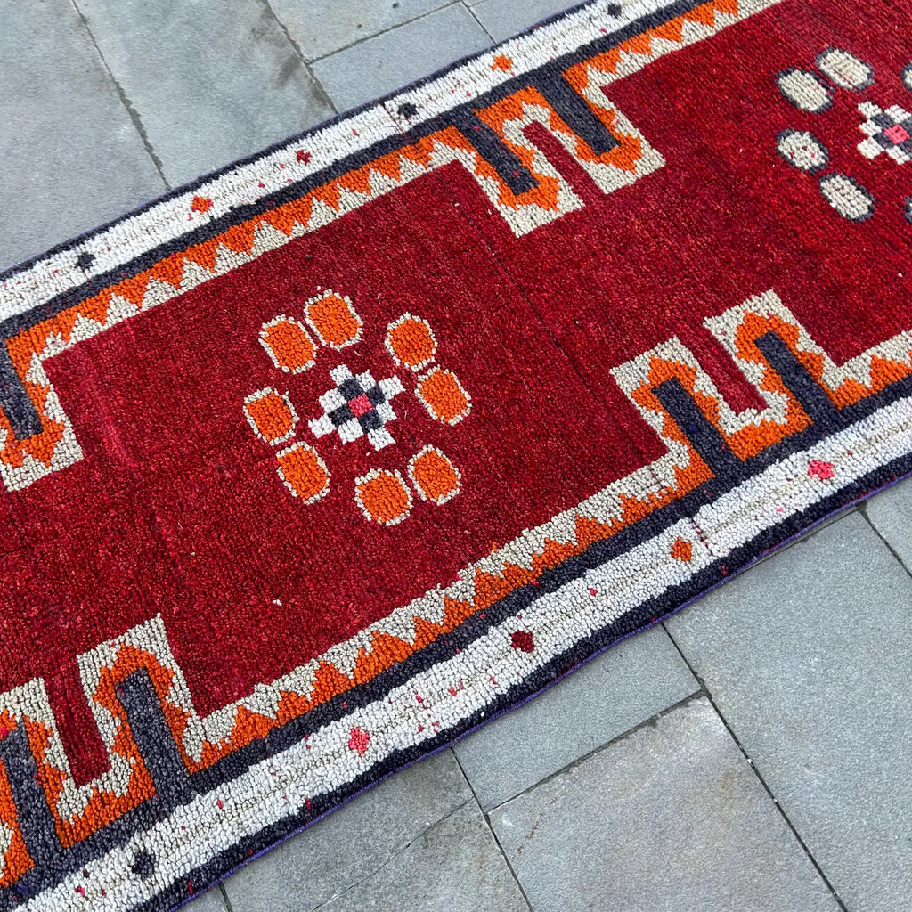 Vintage Turkish Runner Rug 3.2 x 9.6 ft