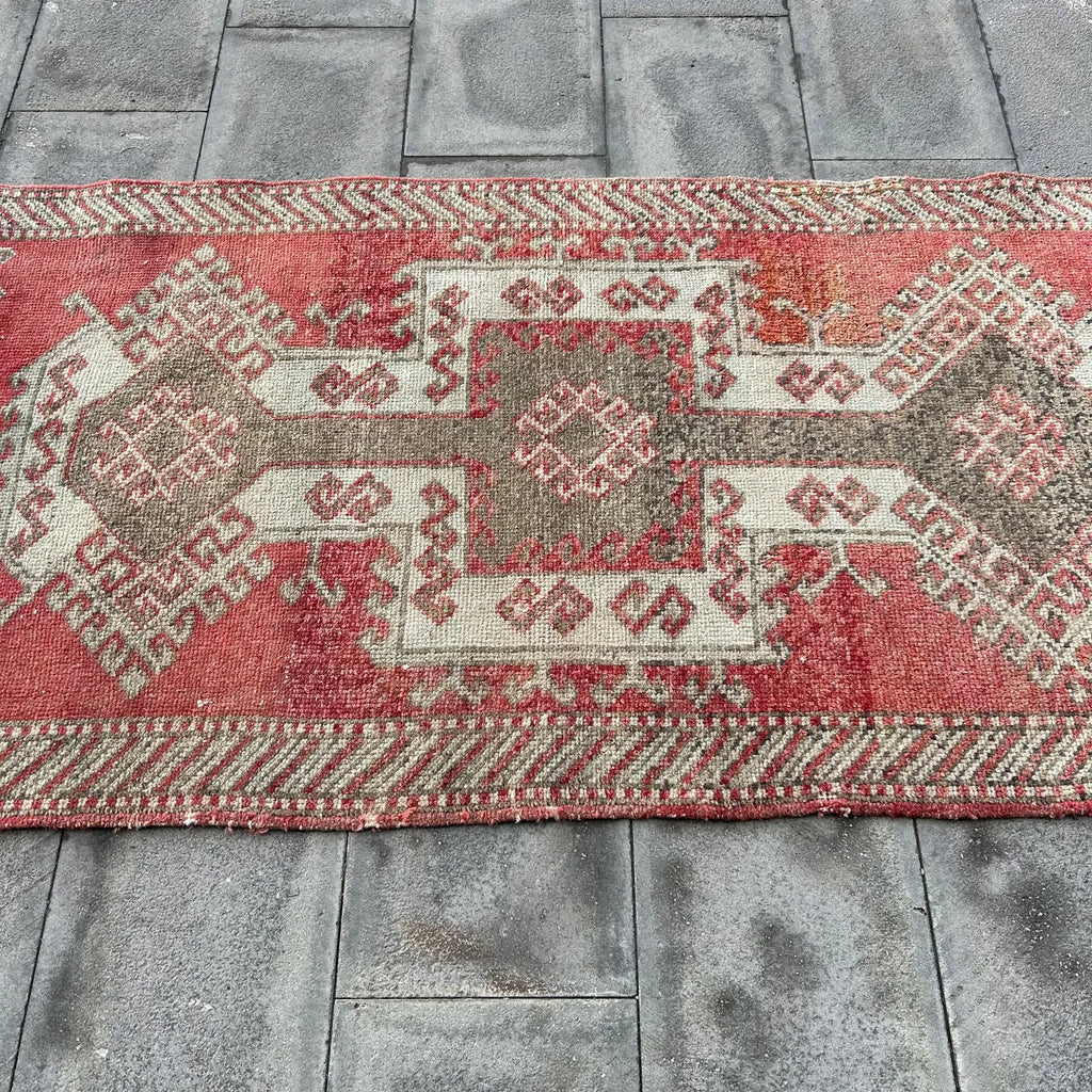 Vintage Turkish Accent Area Rug 3.1 x 6.1 ft