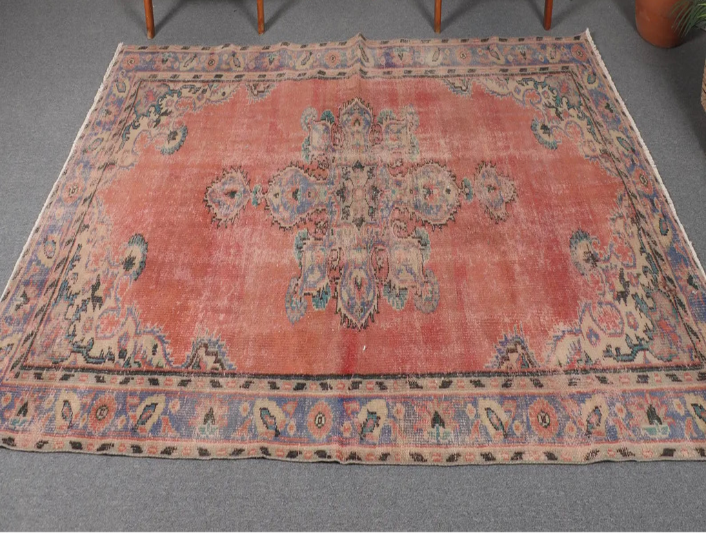 XL Vintage Turkish Accent Area Rug 5.2 x 8.8 ft
