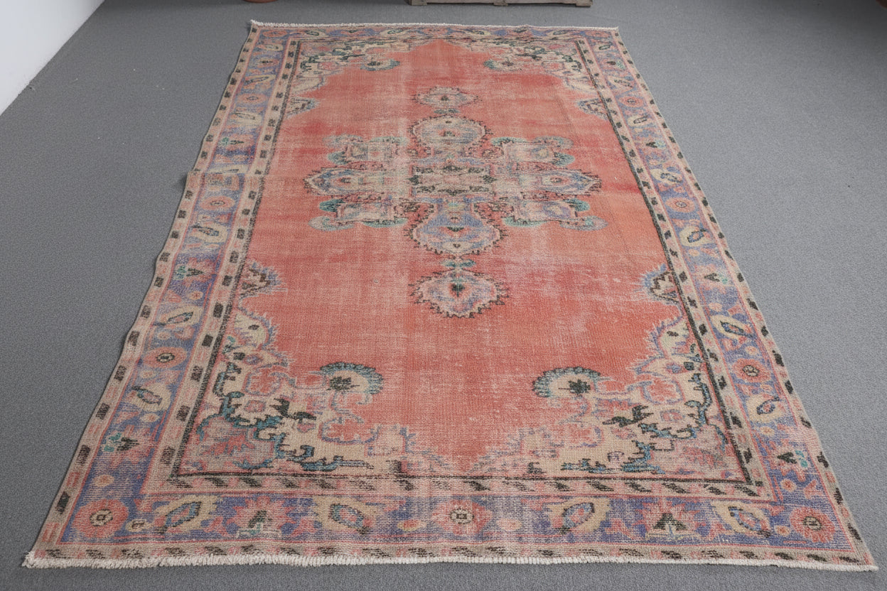 XL Vintage Turkish Accent Area Rug 5.2 x 8.8 ft