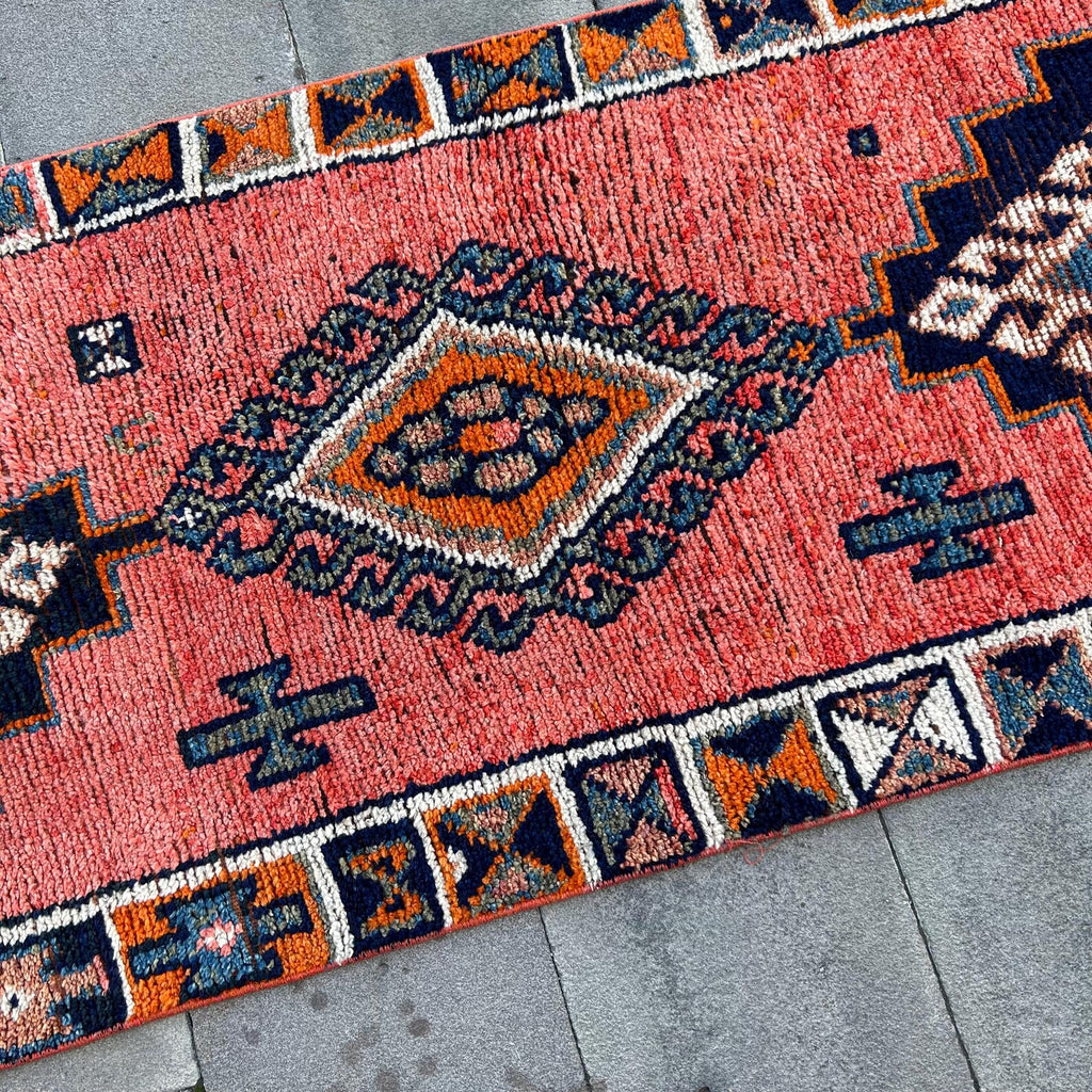Vintage Turkish Runner Rug 2.7 x 9ft