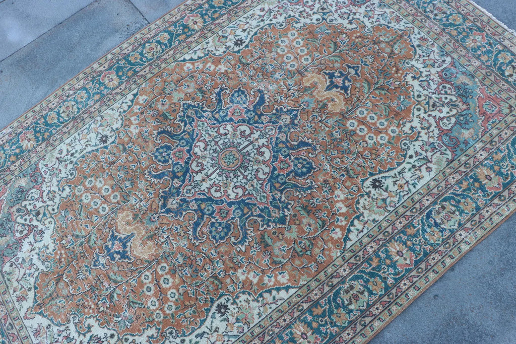 Vintage Turkish Accent Area rug 4.2 x 6.4 ft