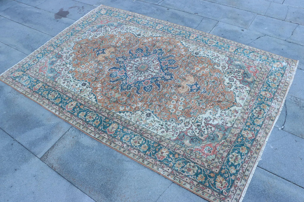 Vintage Turkish Accent Area rug 4.2 x 6.4 ft