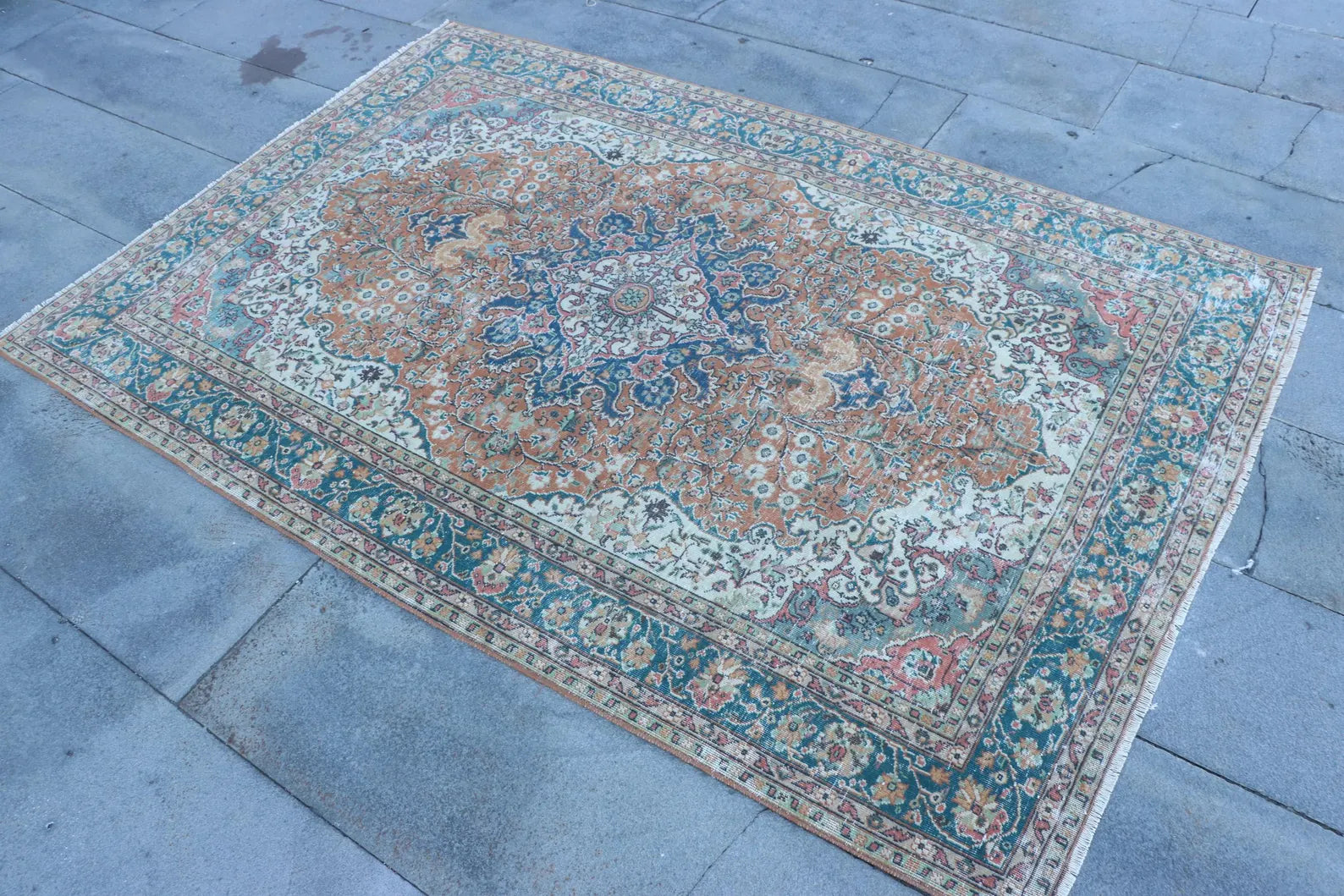 Vintage Turkish Accent Area rug 4.2 x 6.4 ft