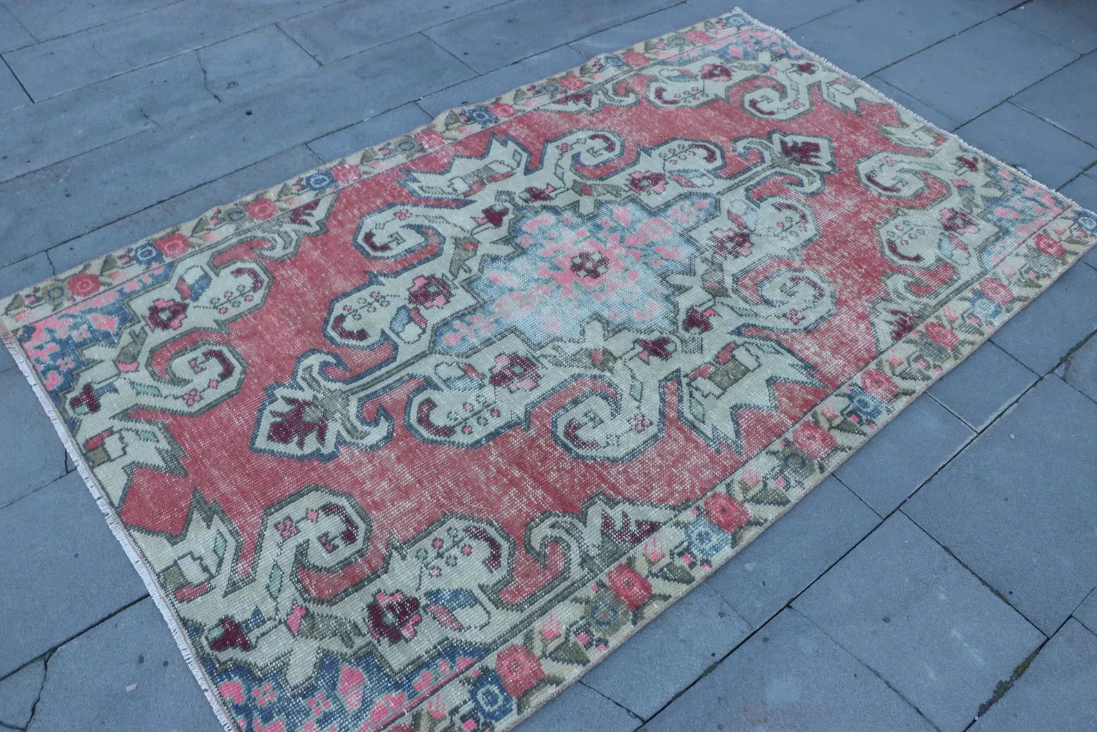 Vintage Turkish Accent Area rug 4.2 x 6.9 ft