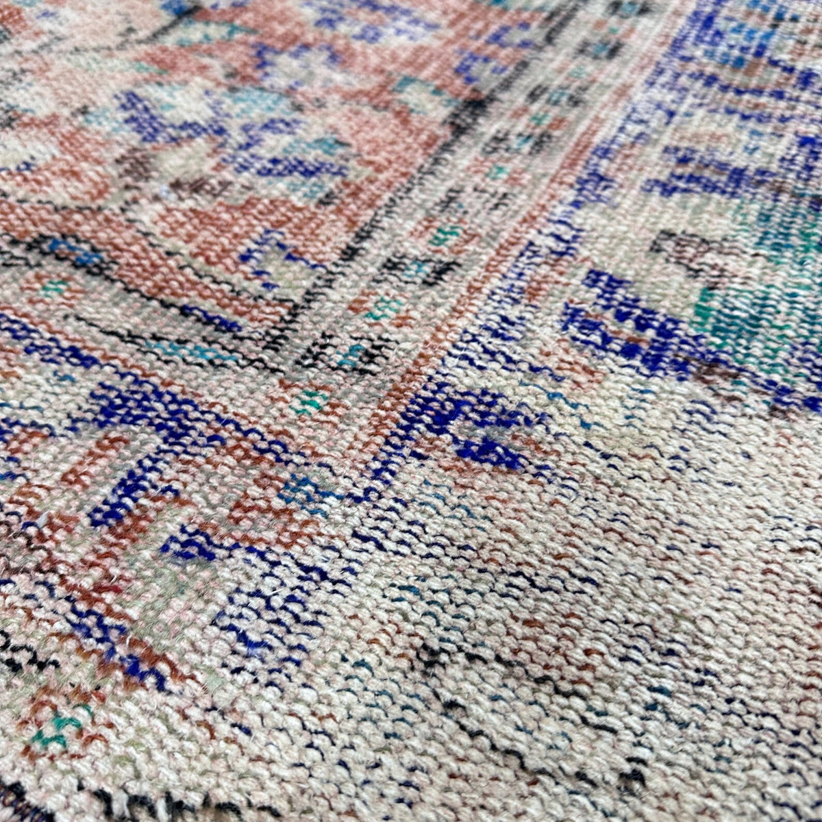 XL Vintage Turkish Accent Area Rug 4.9 x 8.4 ft