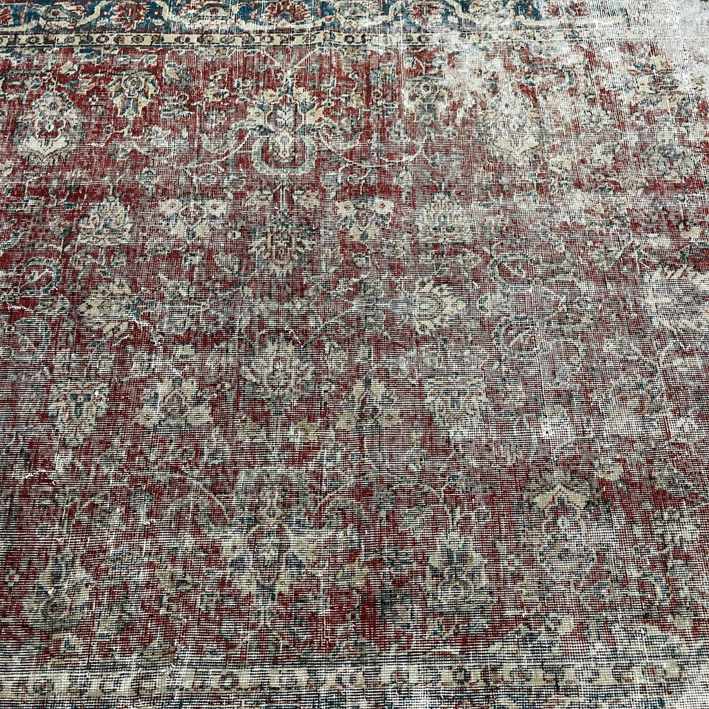 XL Vintage Turkish Accent Area rug 5.3 x 8.3 ft