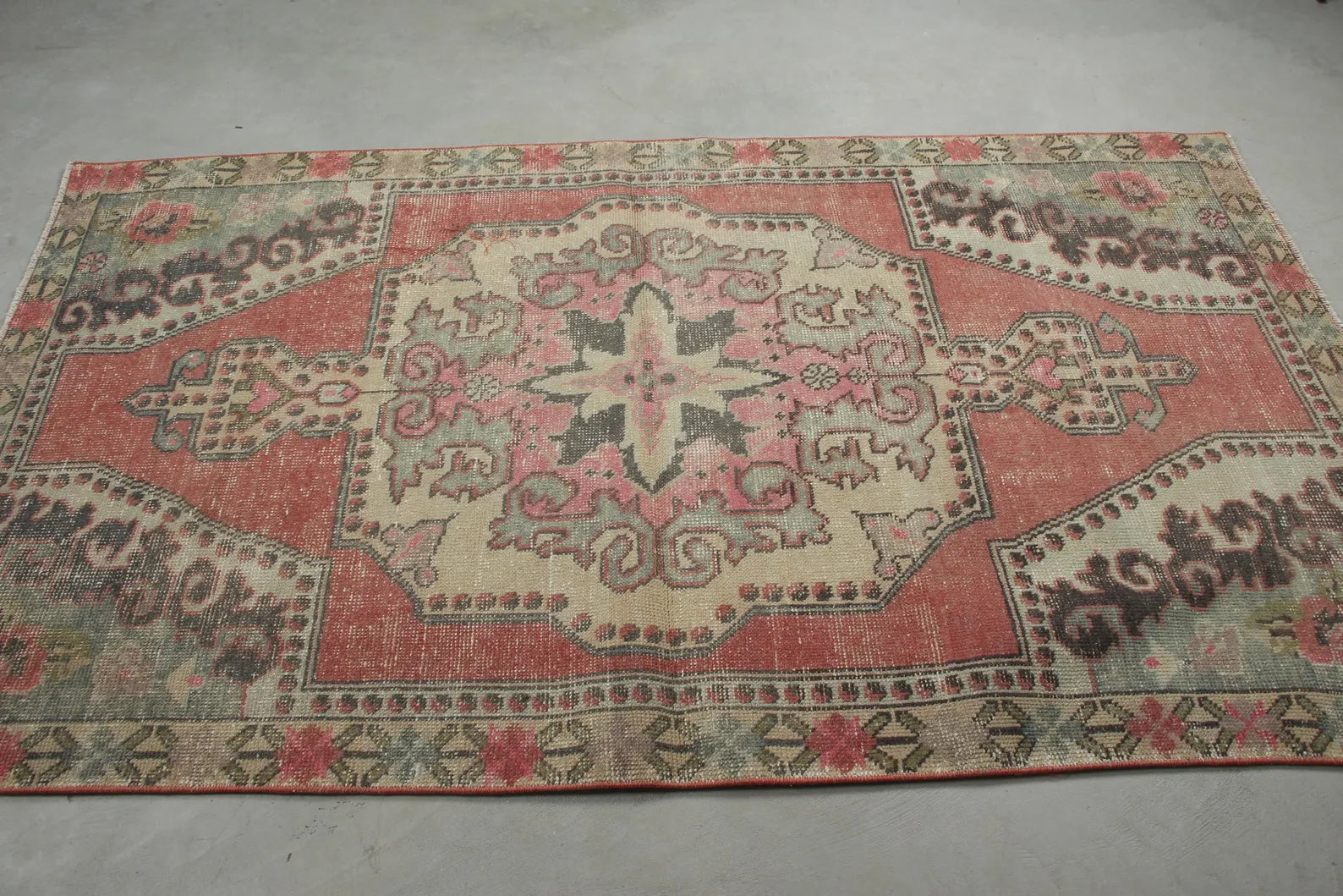 Vintage Turkish Accent Area rug 4.3 x 7.2 ft