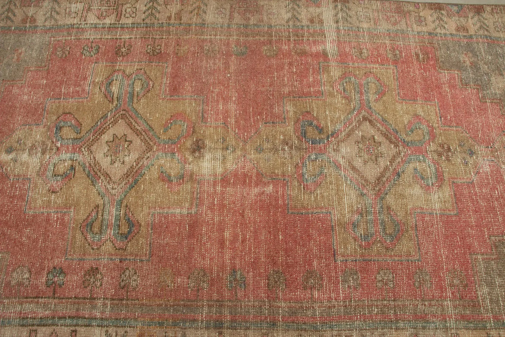 Vintage Turkish Accent Area rug 4.1 x 8.3 ft