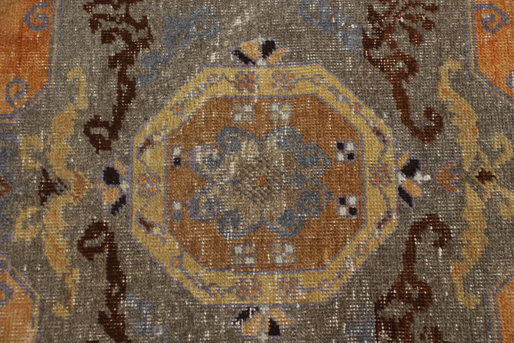 Vintage Turkish Accent Area rug 4.4 x 7.3 ft