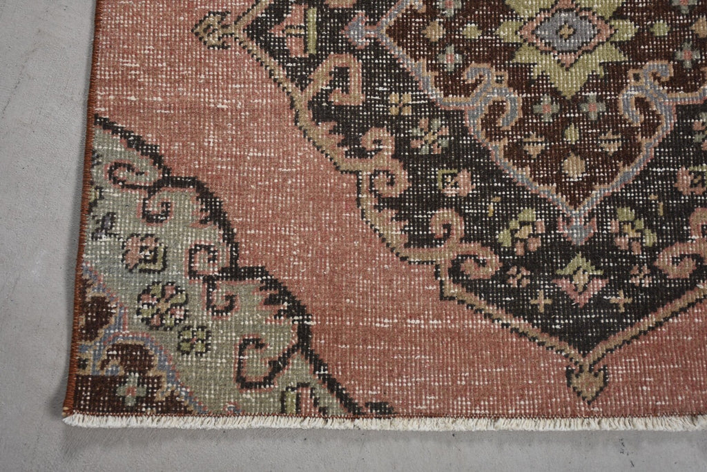 Vintage Turkish Runner Rug 2.8 x 6.9 ft