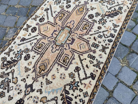 Vintage Turkish Accent Area rug 2.4 x 4.7 ft