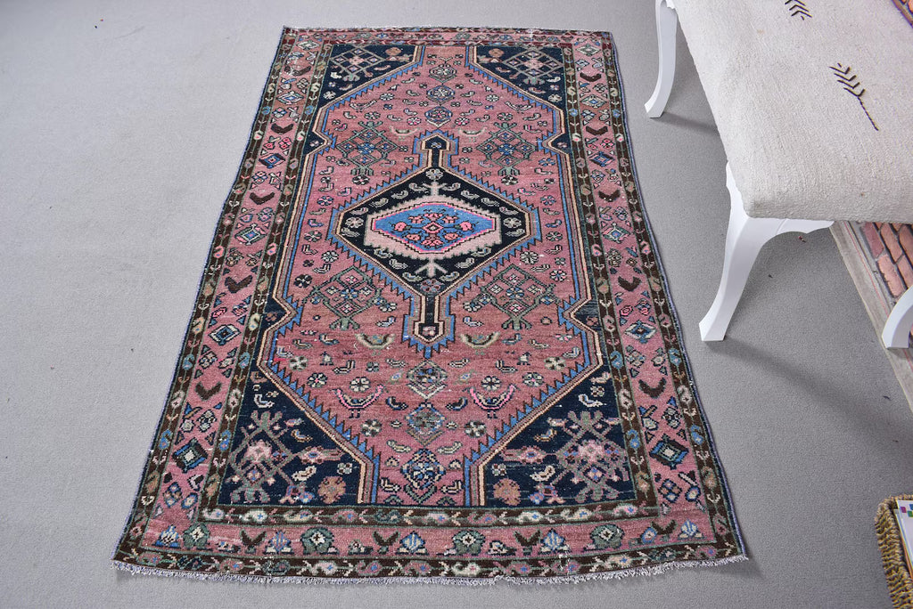 Vintage Persian Accent Area Rug 3.7 x 6 ft