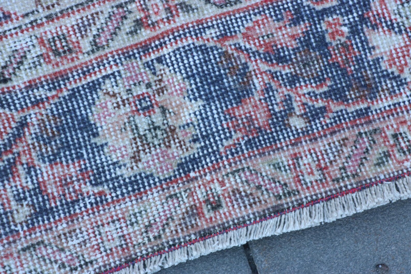 XL Vintage Turkish Accent Area Rug 5.2 x 9 ft