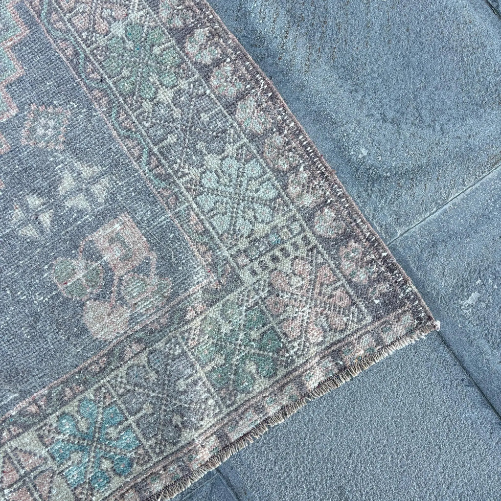 Vintage Turkish Accent Area rug 3.5 x 6.6 ft