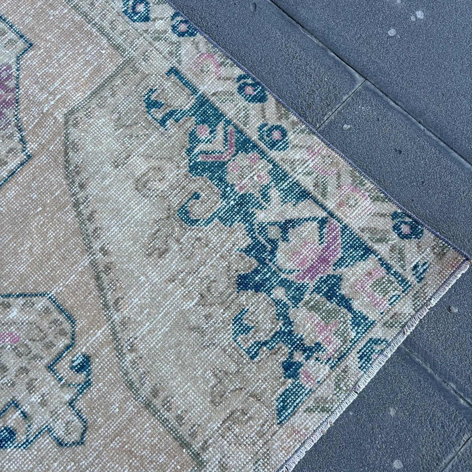 Vintage Turkish Accent Area rug 4.2 x 6.9 ft