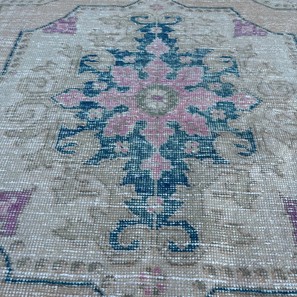 Vintage Turkish Accent Area rug 4.2 x 6.9 ft