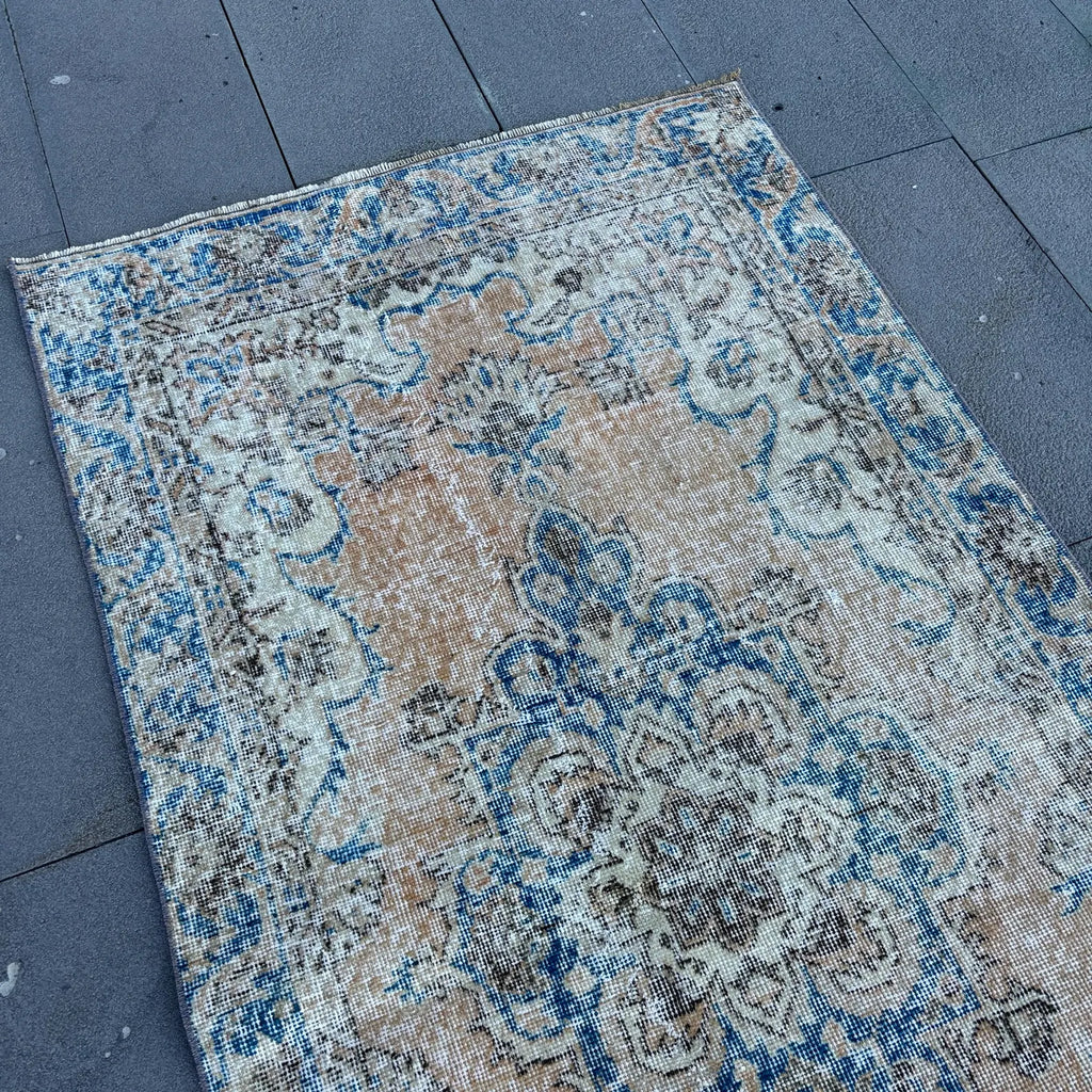 Vintage Turkish Accent Area rug 3.4 x 6.7 ft