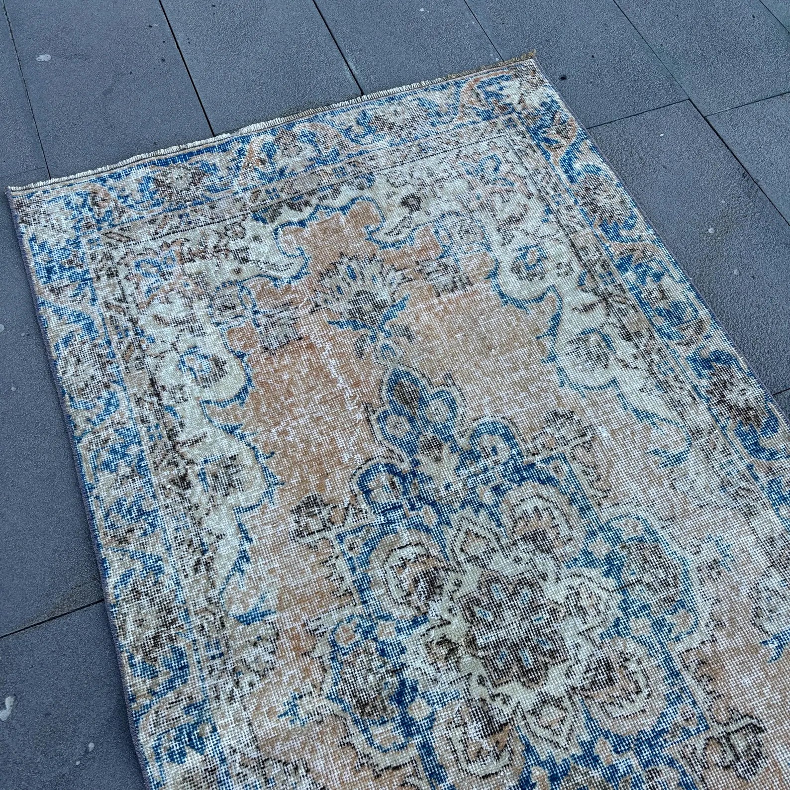 Vintage Turkish Accent Area rug 3.4 x 6.7 ft