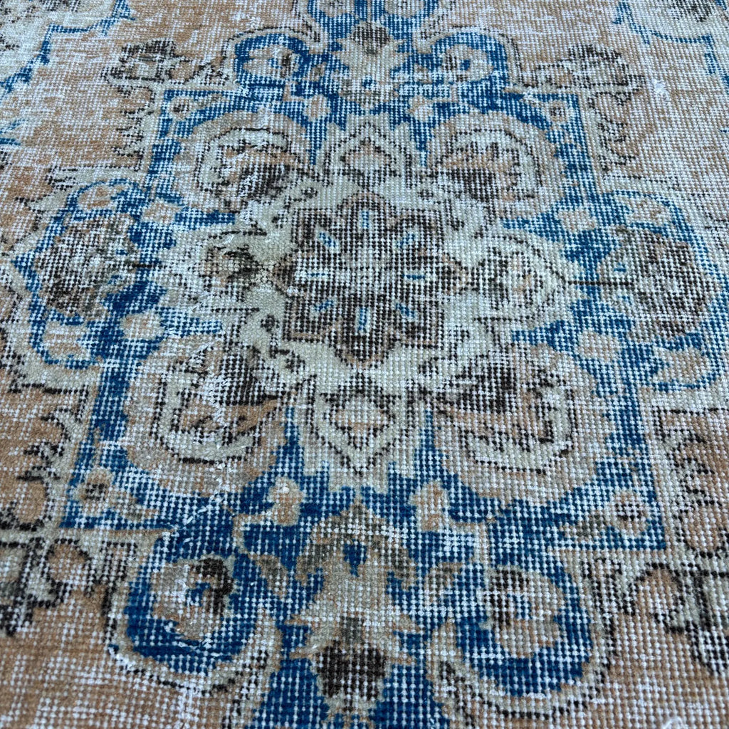 Vintage Turkish Accent Area rug 3.4 x 6.7 ft