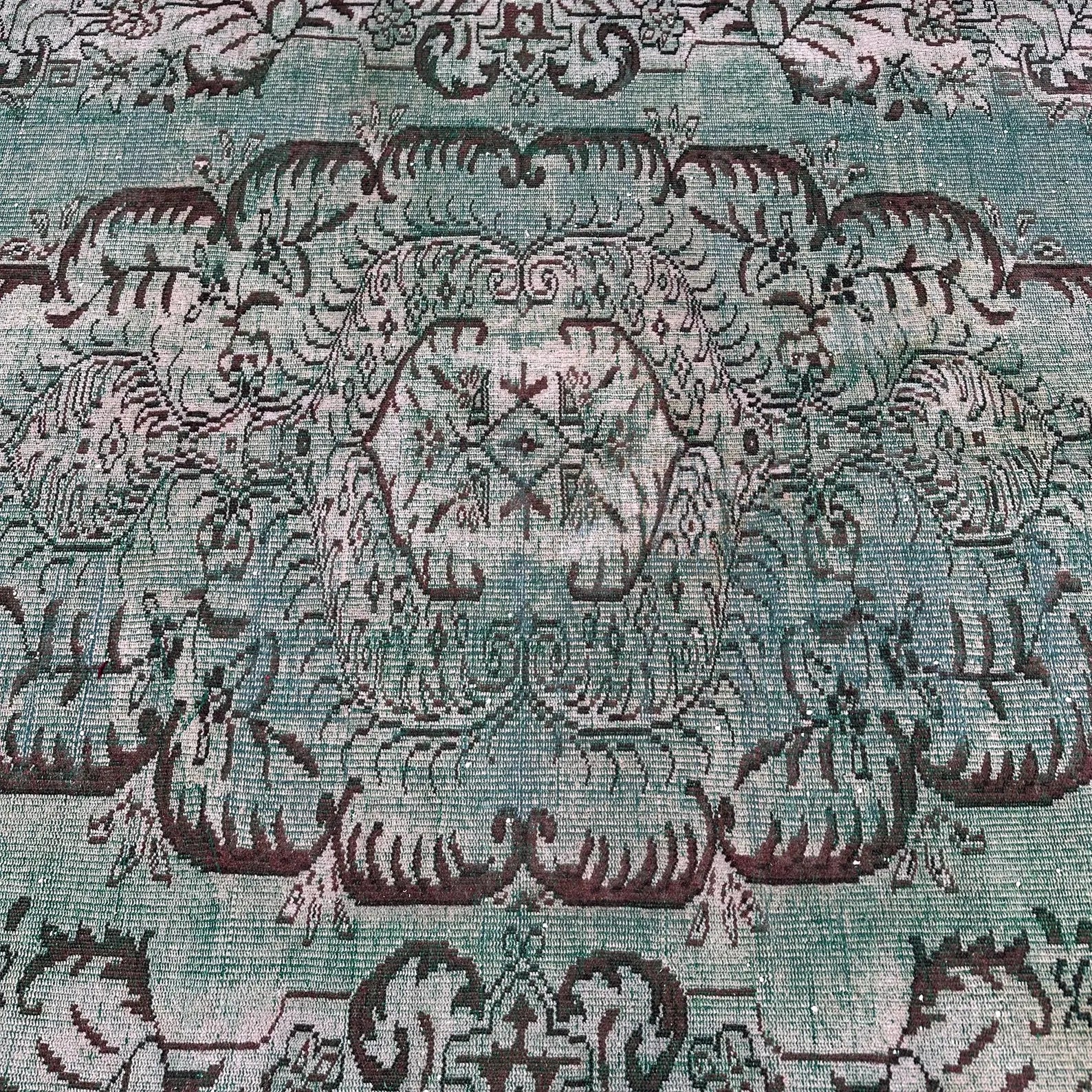 XL Vintage Turkish Accent Area rug 5.5 x 7.8 ft