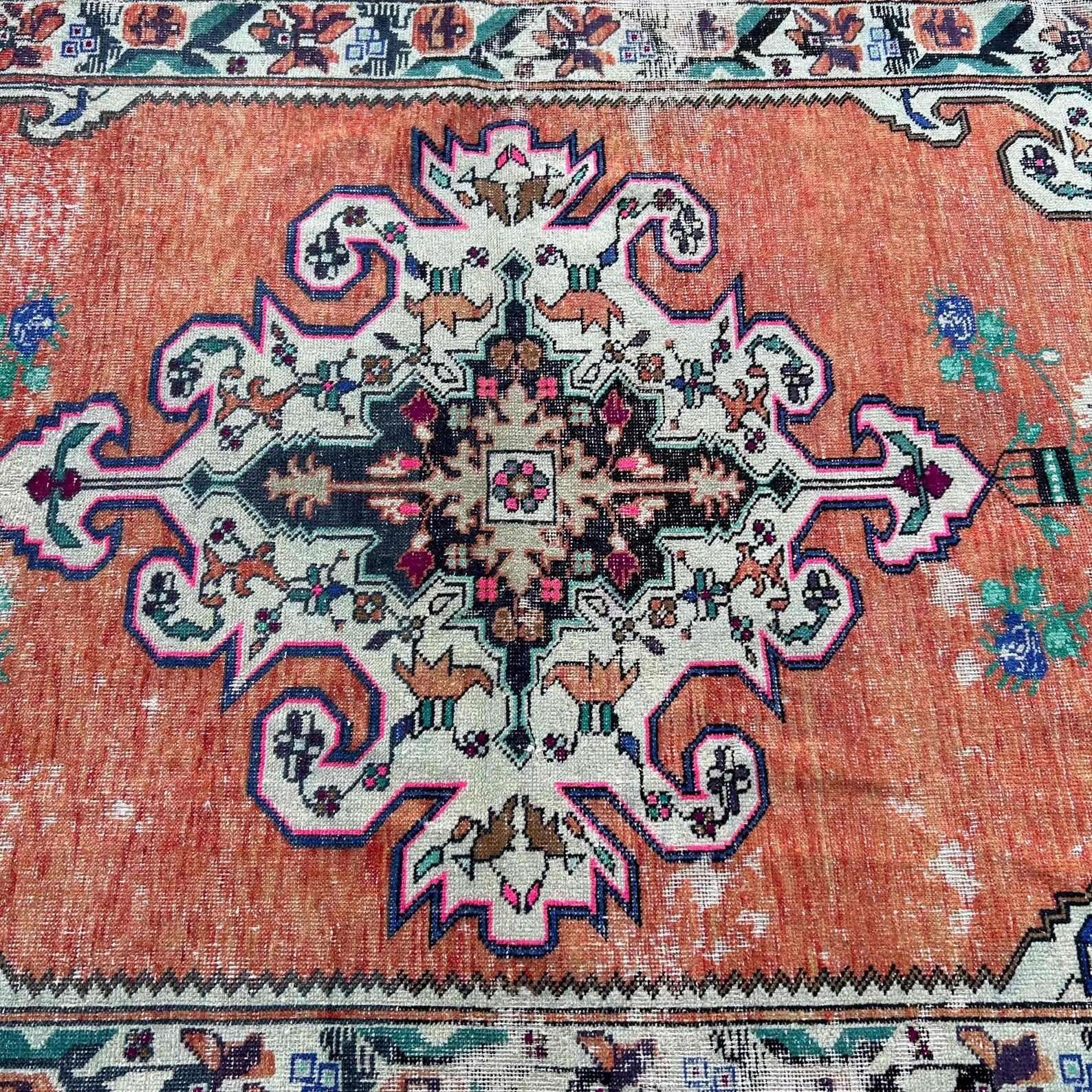 Vintage Turkish Accent Area rug 4.5 x 7.4 ft