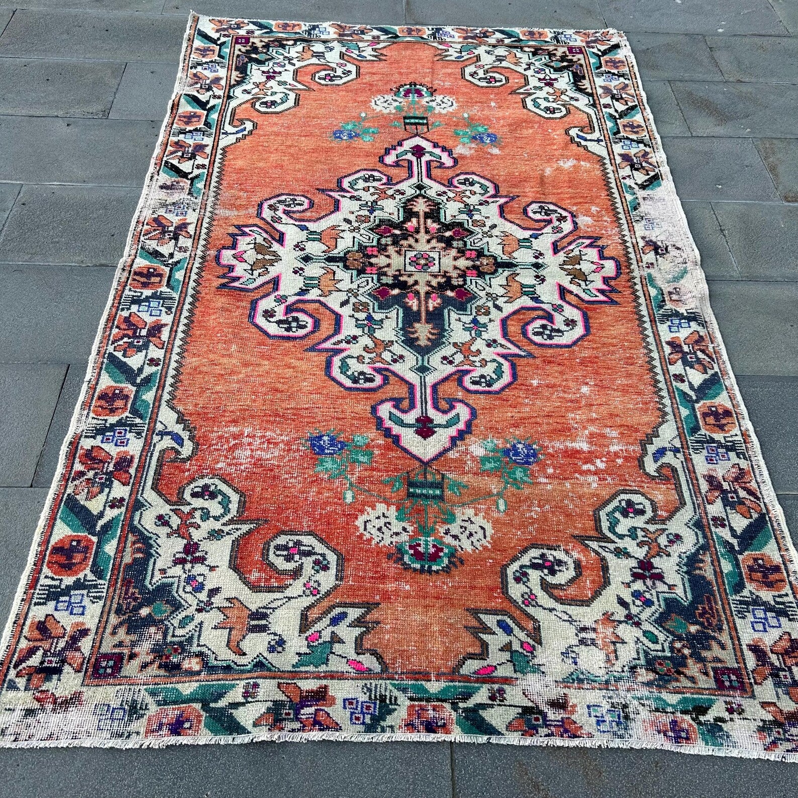 Vintage Turkish Accent Area rug 4.5 x 7.4 ft