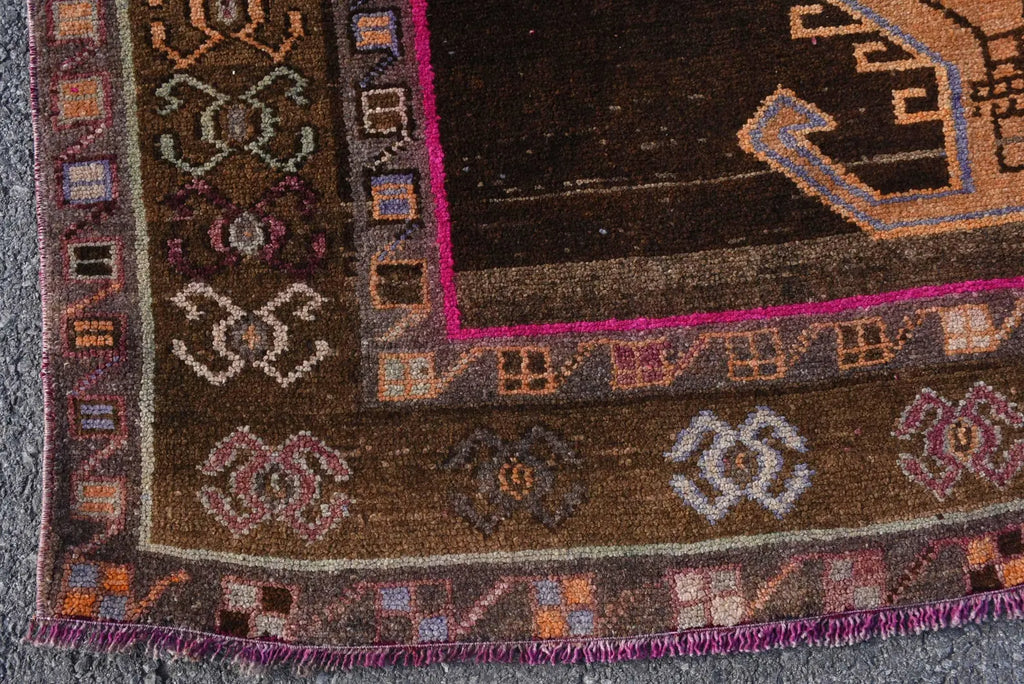 XL Vintage Turkish Accent Area rug 5.7 x 13 ft