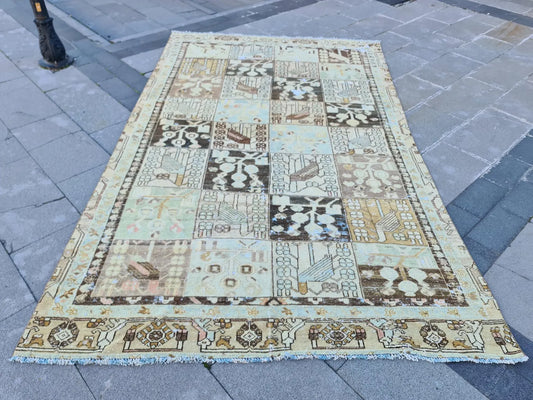 XL Vintage Turkish Accent Area rug 5.7 x 9.3 ft