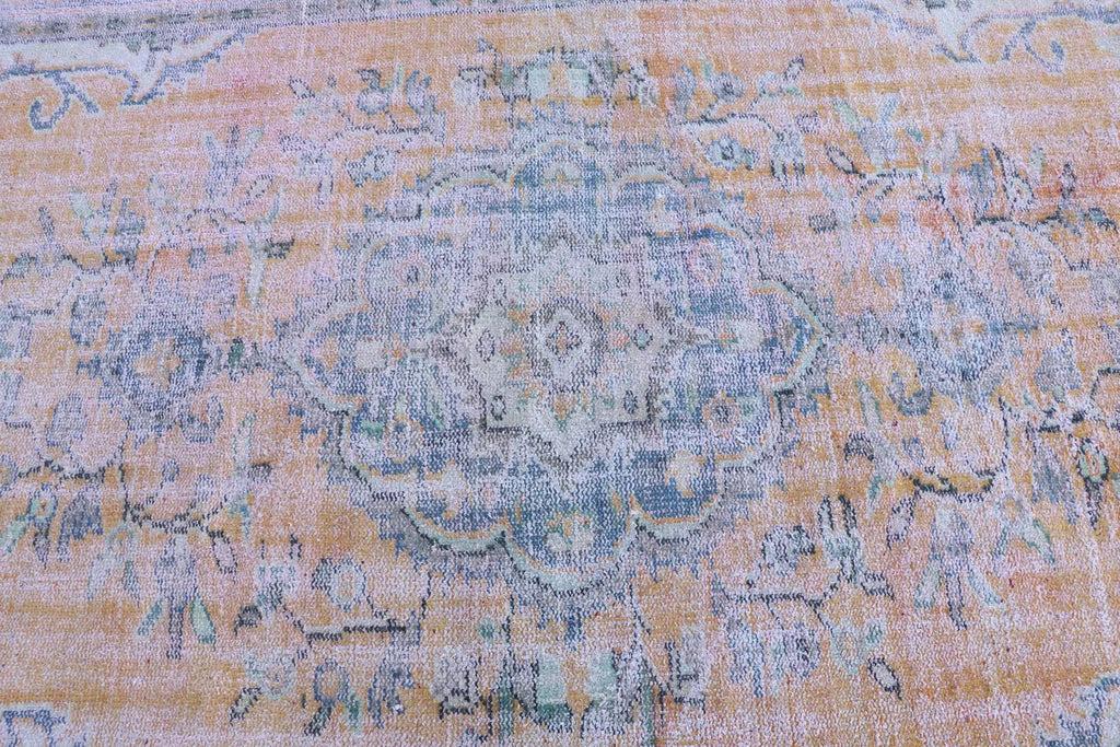 XL Vintage Turkish Accent Area Rug 4.8 x 8.3 ft