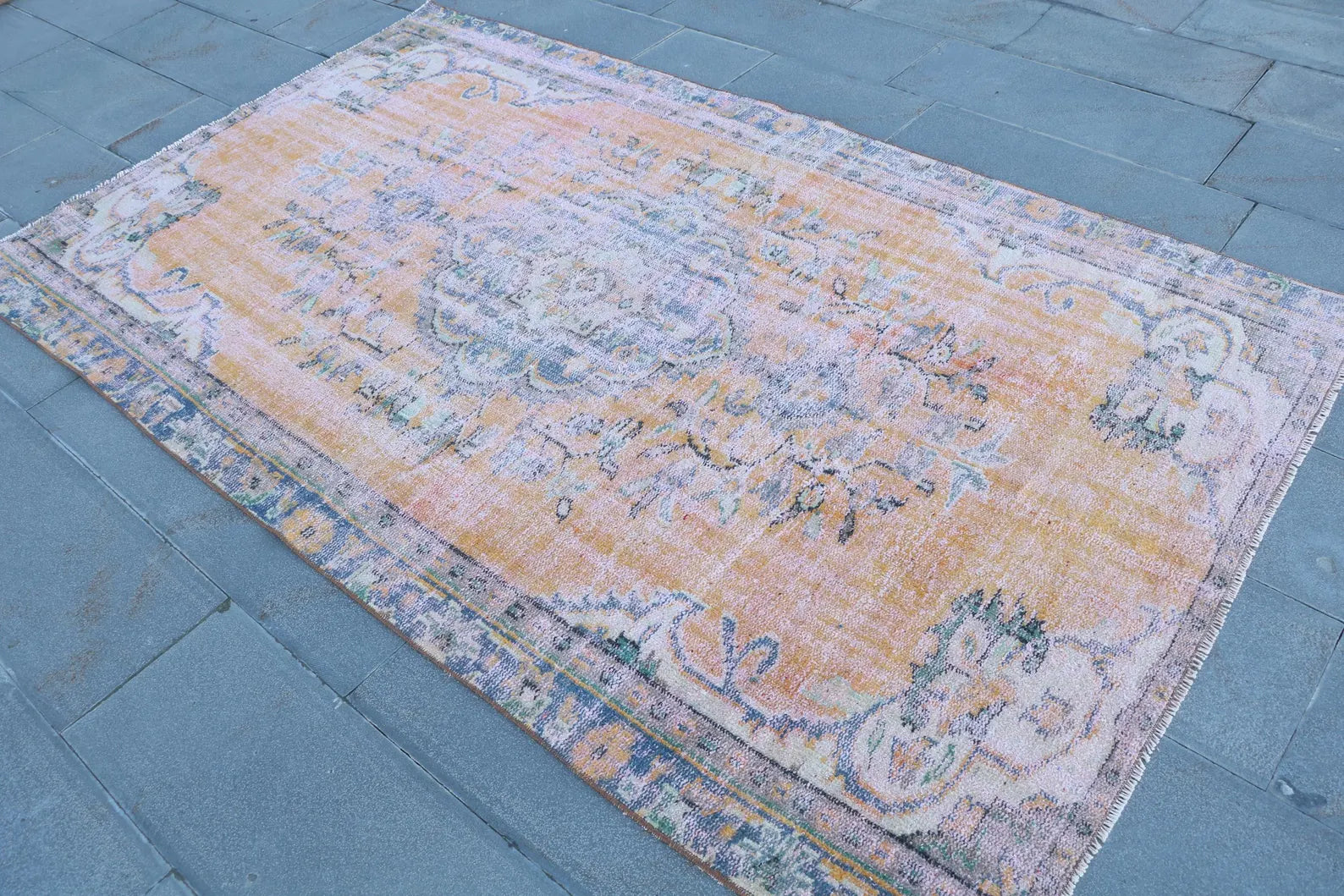 XL Vintage Turkish Accent Area Rug 4.8 x 8.3 ft