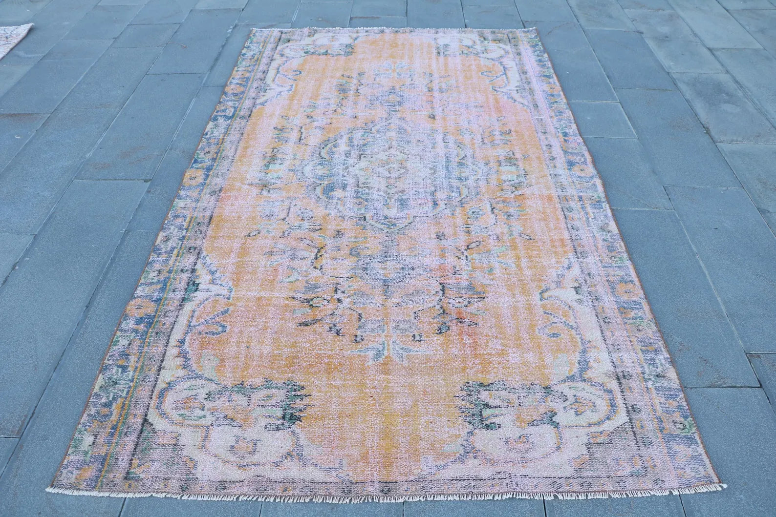 XL Vintage Turkish Accent Area Rug 4.8 x 8.3 ft