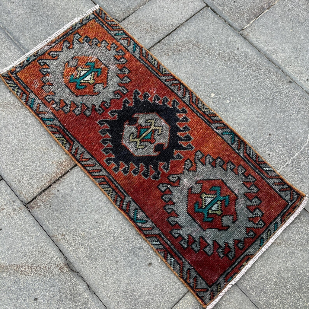 Vintage Turkish Mini Rug 1.4 x 3.1 ft