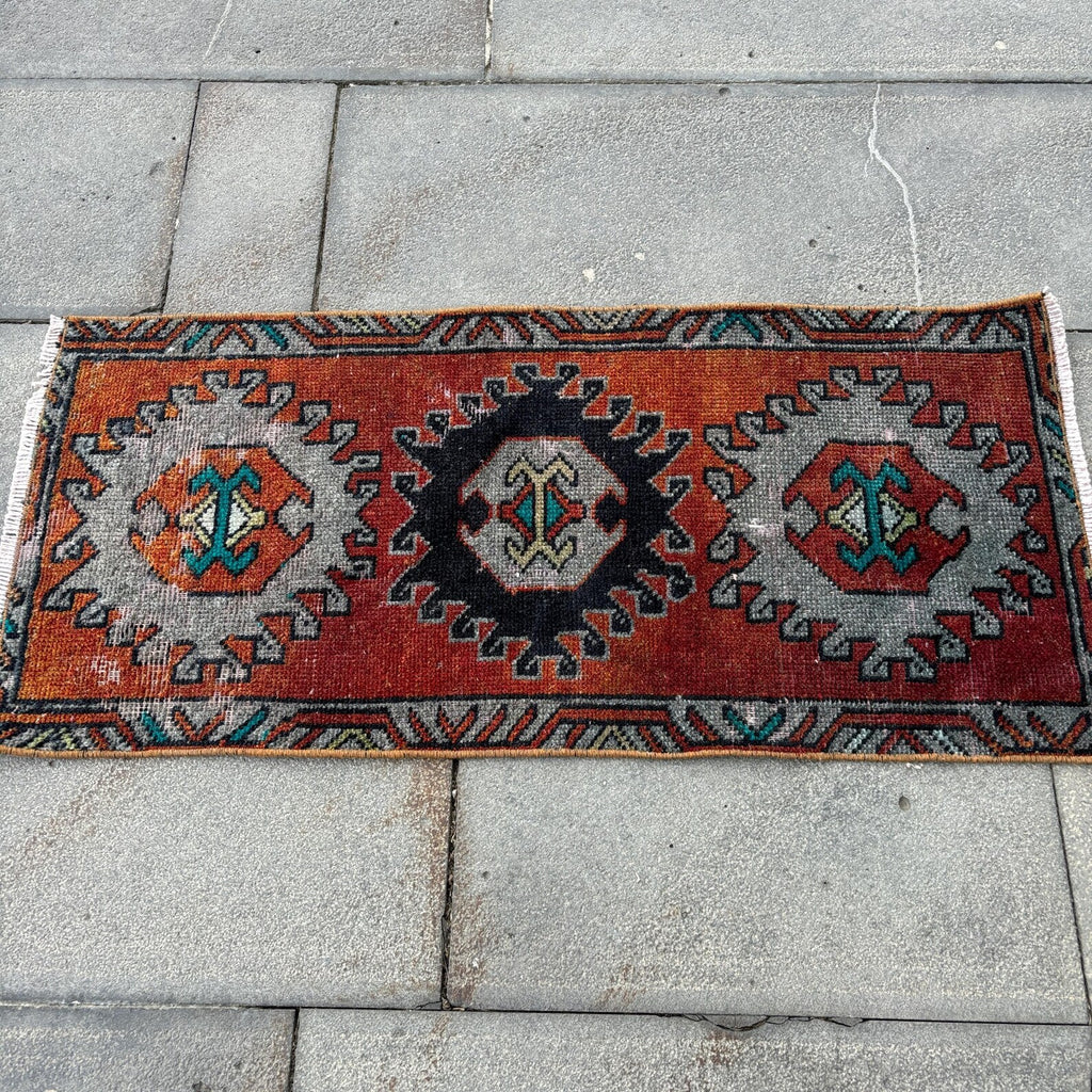 Vintage Turkish Mini Rug 1.4 x 3.1 ft