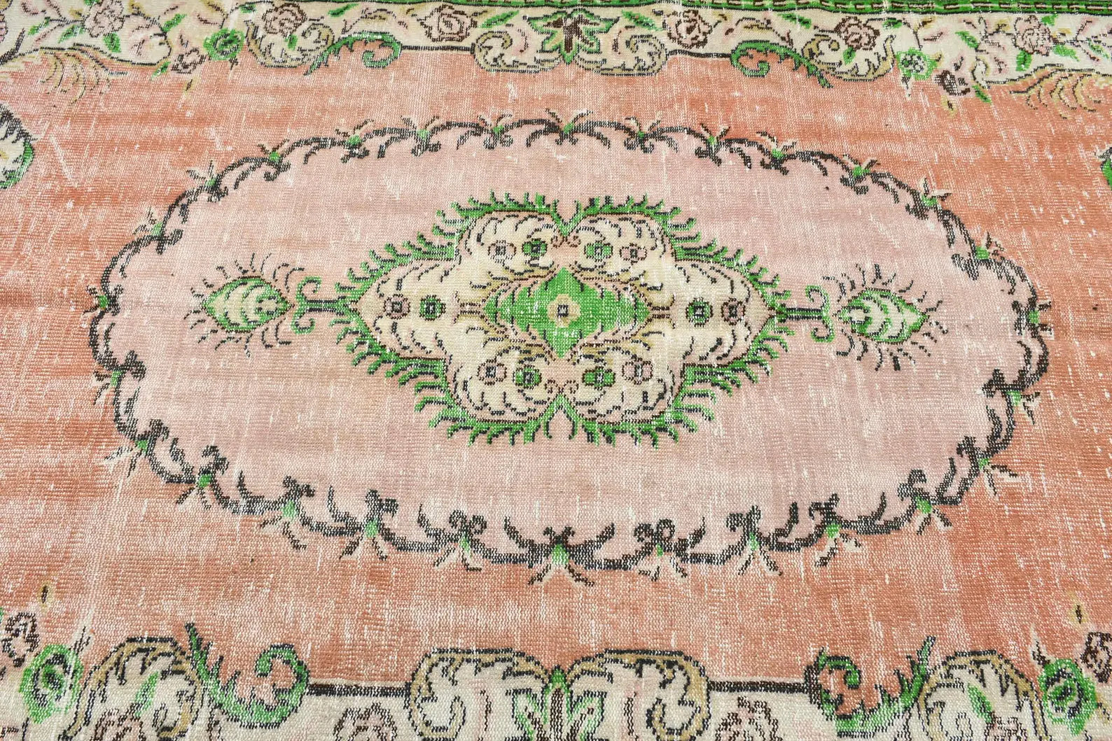 Vintage Turkish Accent Area rug 4.9 x 8.7 ft