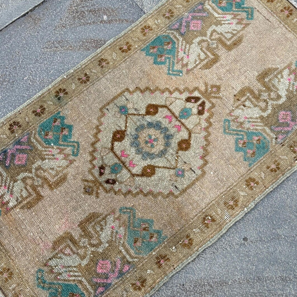 Vintage Turkish Mini Rug 1.5 x 2.6 ft