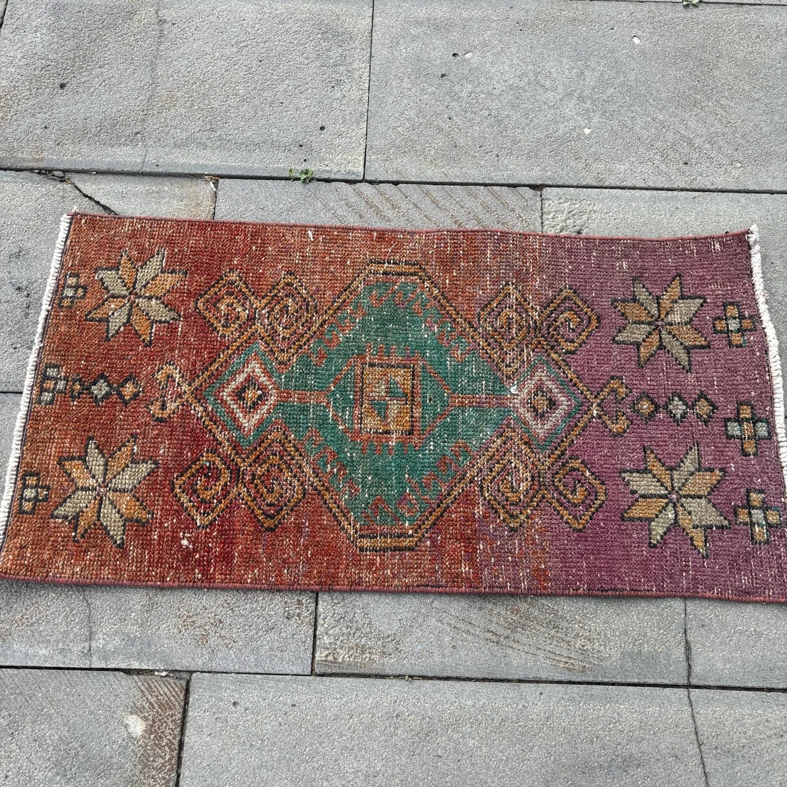Vintage Turkish Mini Rug 1.4 x 2.8 ft