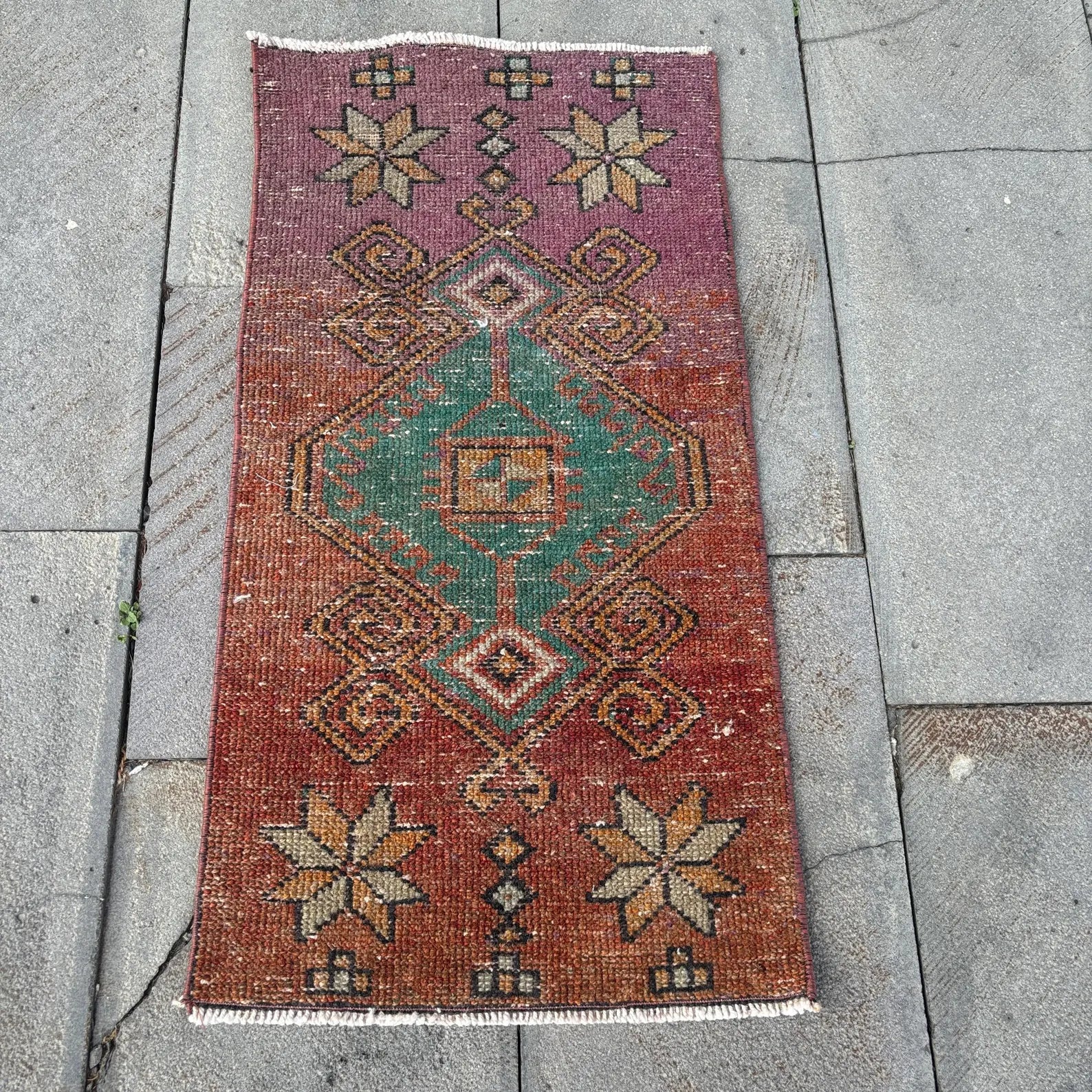 Vintage Turkish Mini Rug 1.4 x 2.8 ft