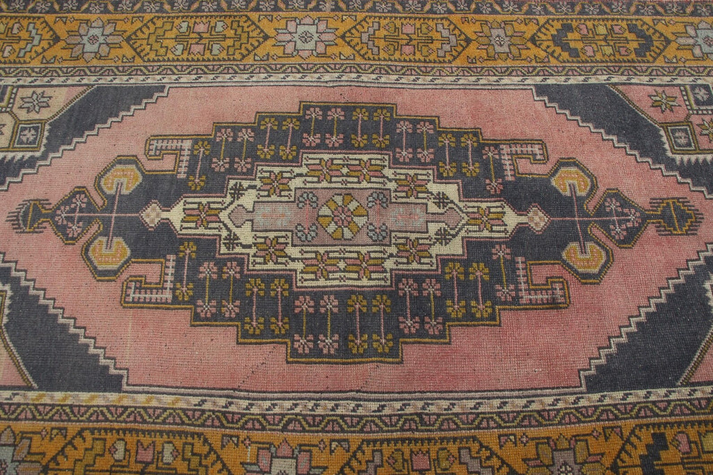XL Vintage Turkish Accent Area Rug 4.2 x 8.1 ft