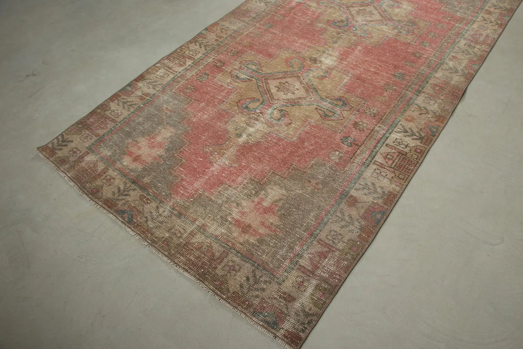 Vintage Turkish Accent Area rug 4.1 x 8.3 ft